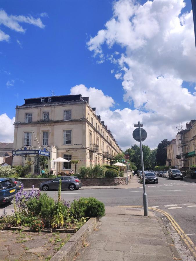 Westbourne Place Rooms - By Clifton Short Lets บริสตอล ภายนอก รูปภาพ