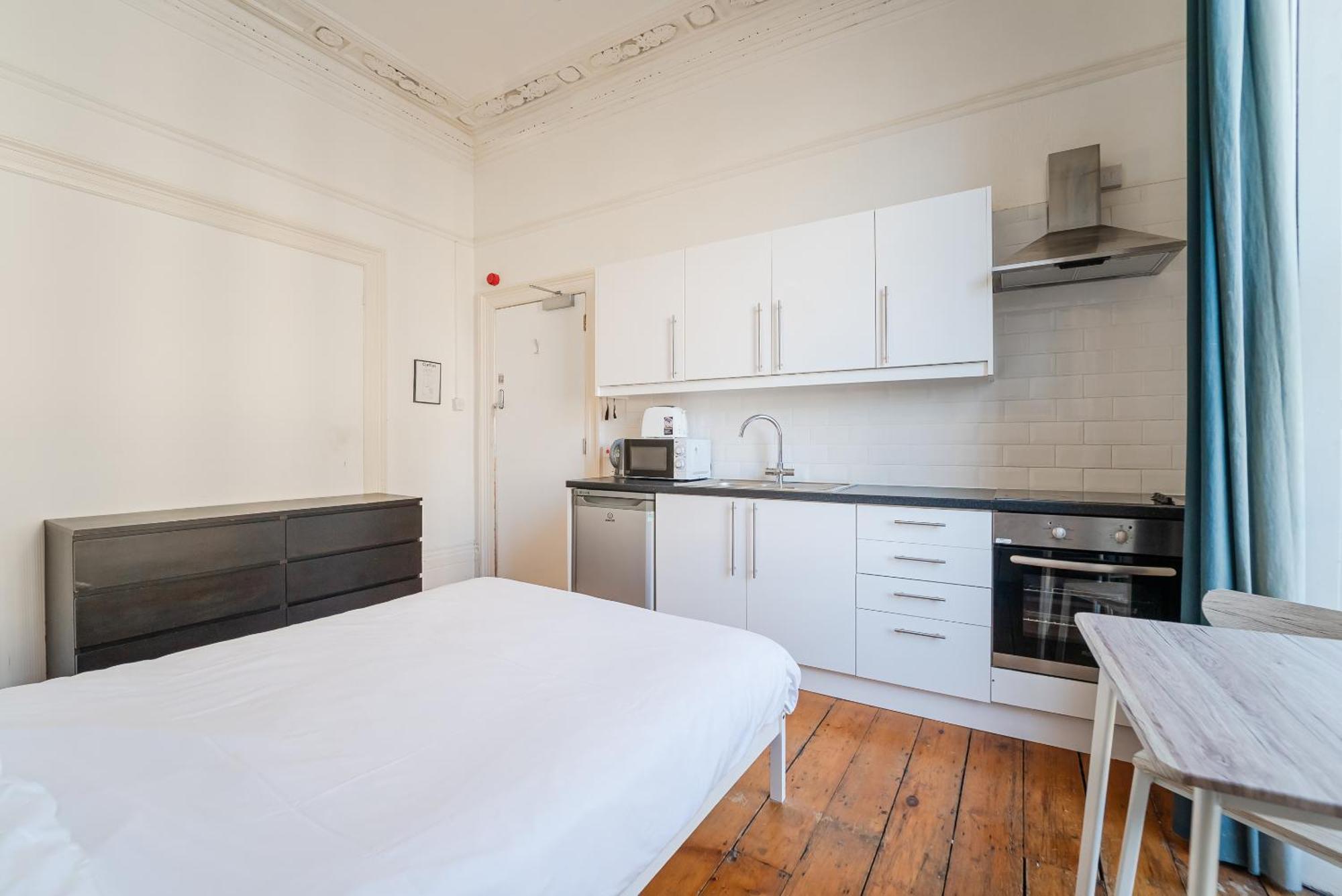Westbourne Place Rooms - By Clifton Short Lets บริสตอล ห้อง รูปภาพ